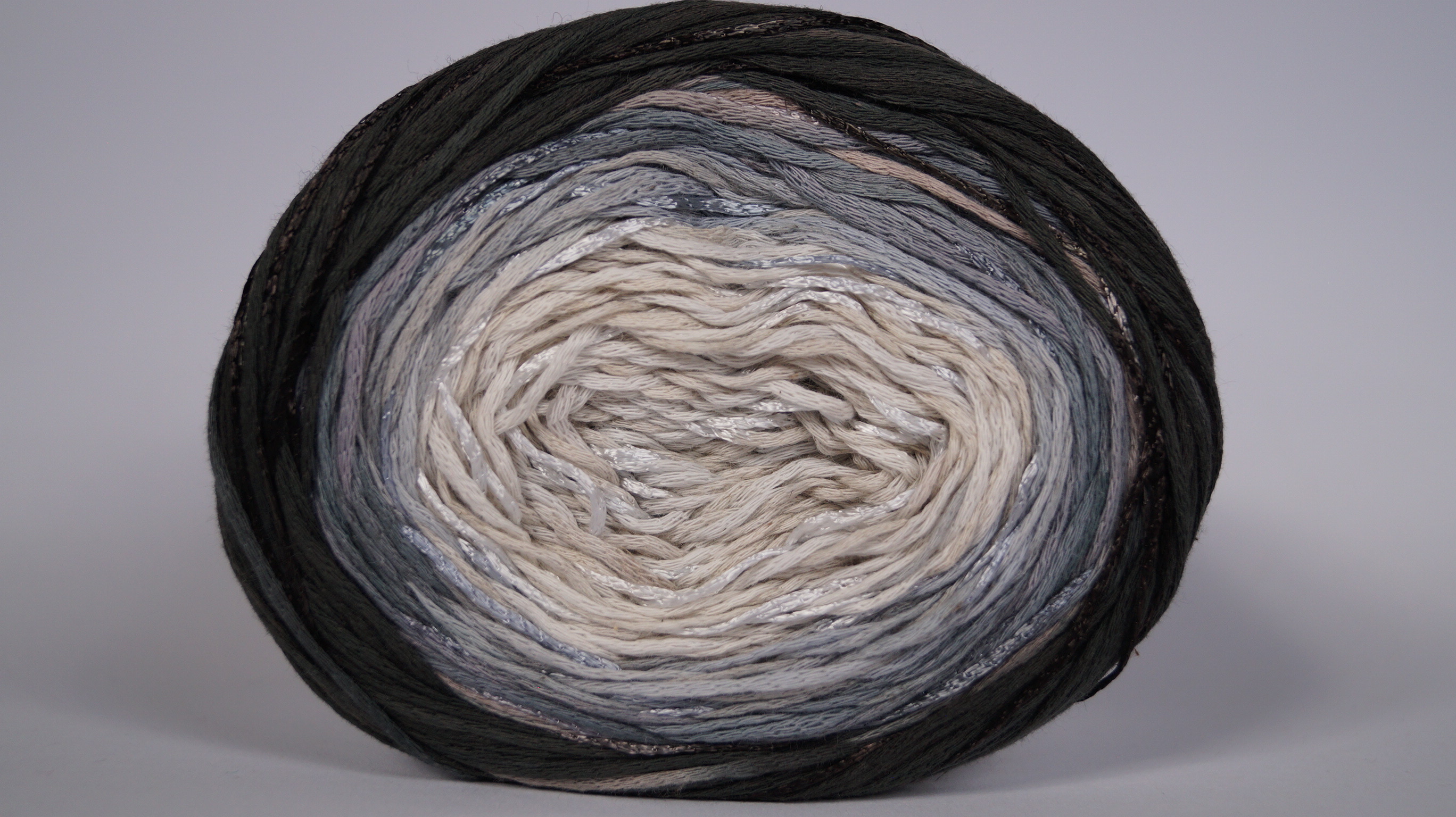 Lang Yarns Bloom