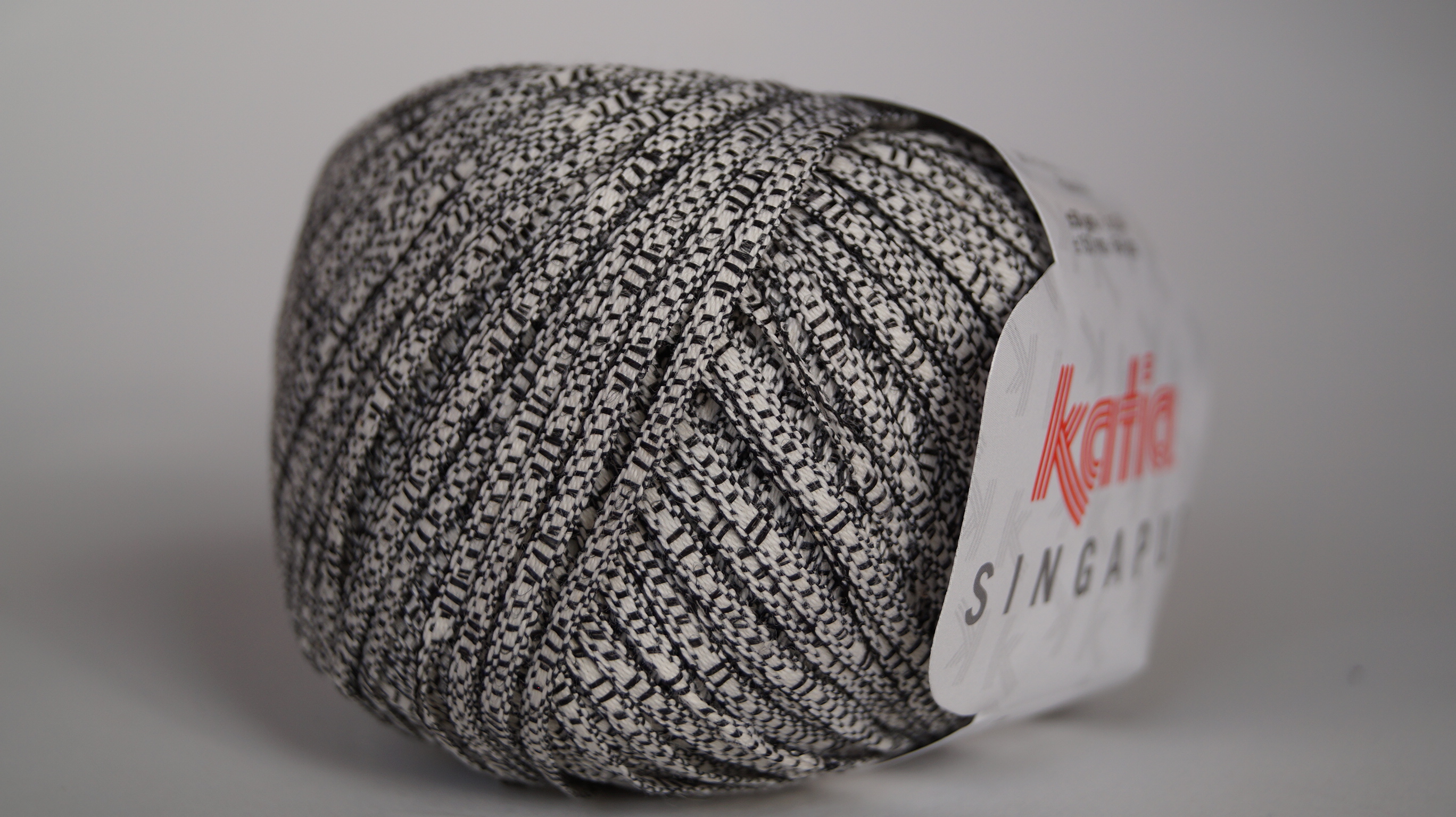 Katia Singapur:Farbe 85 schwarz - 50g