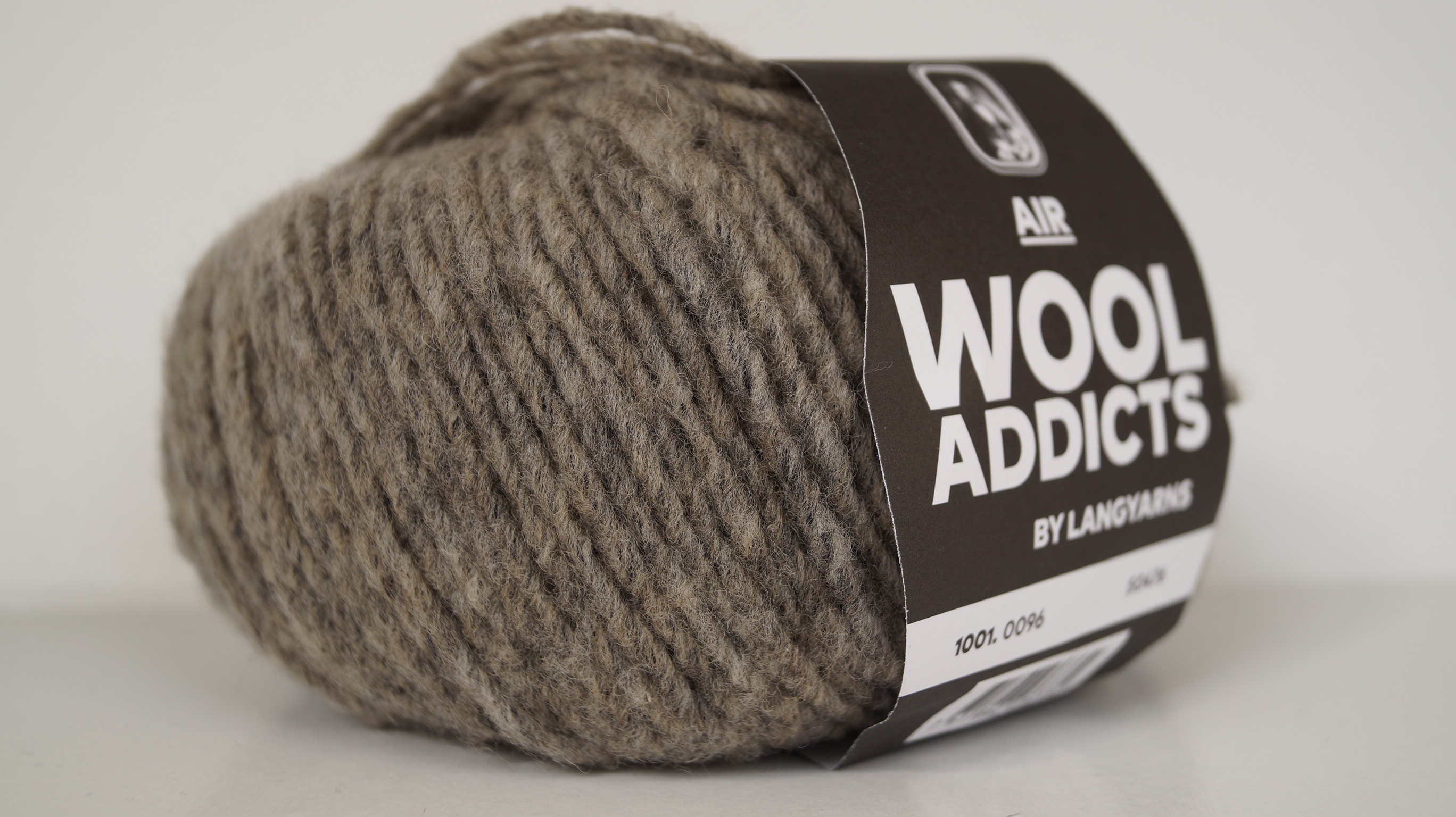 Lang Yarns AIR wool addicts