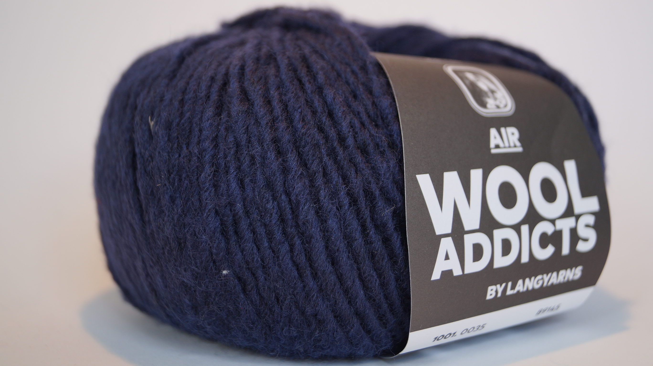 Lang Yarns AIR wool addicts
