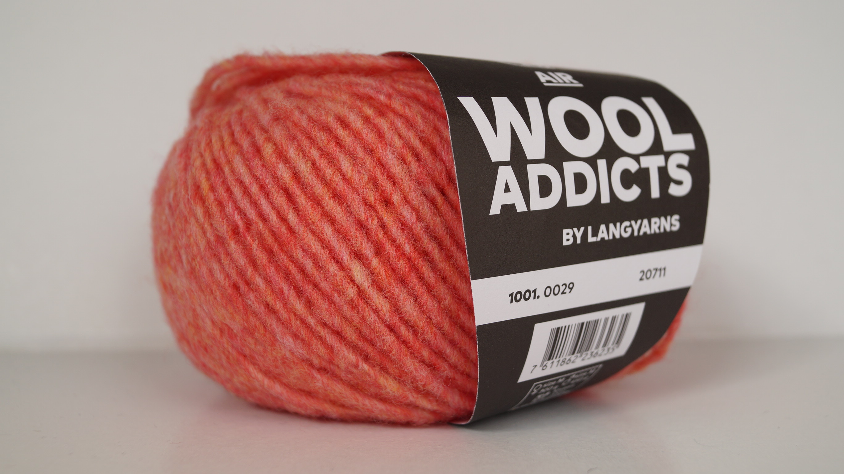 Lang Yarns AIR wool addicts